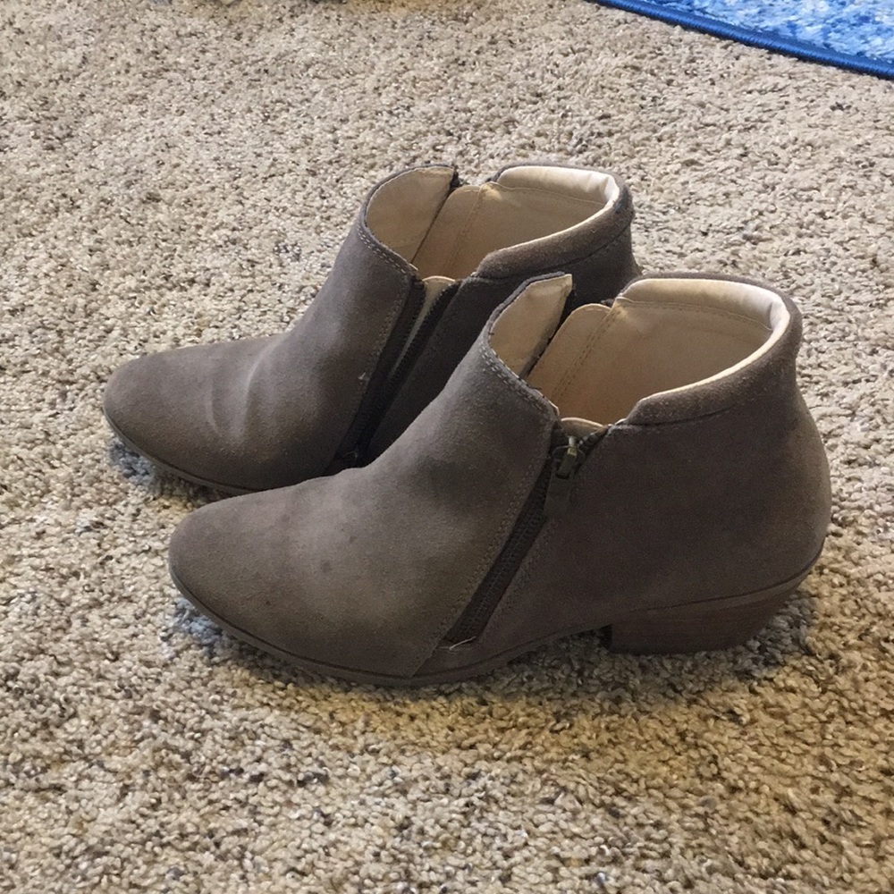 Ankle booties with zippers